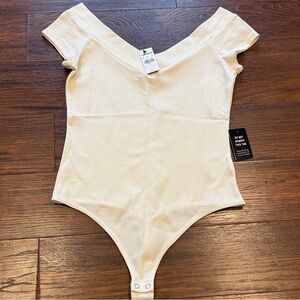 Express Cream/Off White Off-Shoulder Short Sleeve One-Piece Bodysuit